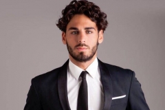 Fonte: https://staticfanpage.akamaized.net/wp-content/uploads/sites/14/2019/05/alberto-urso.jpg